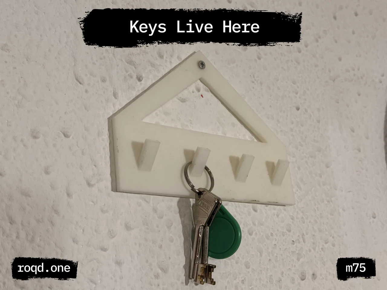 Wall-Mounted Four-Hook Key Rack